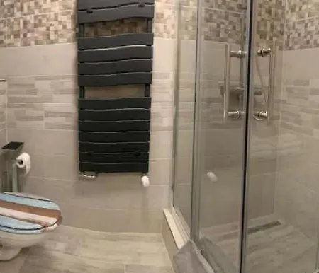 Valley Bistro Bed & Breakfast *